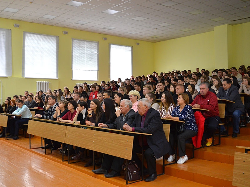 Рубцовский институт (филиал) АлтГУ отметил день СПО и День учителя 