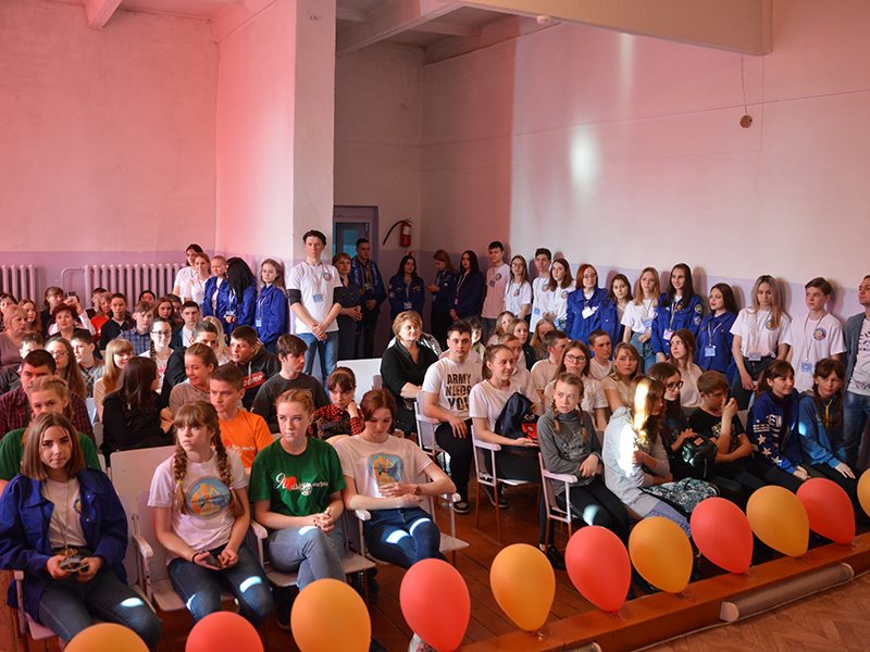 "Хлебороб Алтая": "Узелки дружбы" Рубцовского института (филиала) АлтГУ с лидерами школ района