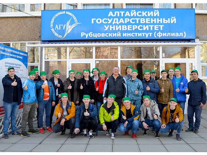 Волонтеры Рубцовского института (филиала) АлтГУ продолжают реализацию акции «Дыши легко»