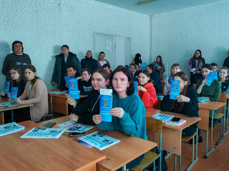 Представители приемной комиссии приняли участие в ярмарке «Построй свое будущее»