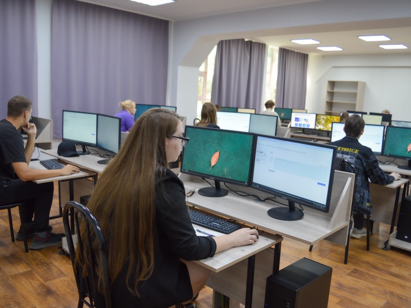  Второй день вступительных испытаний в Рубцовском институте (филиале) АлтГУ прошёл успешно