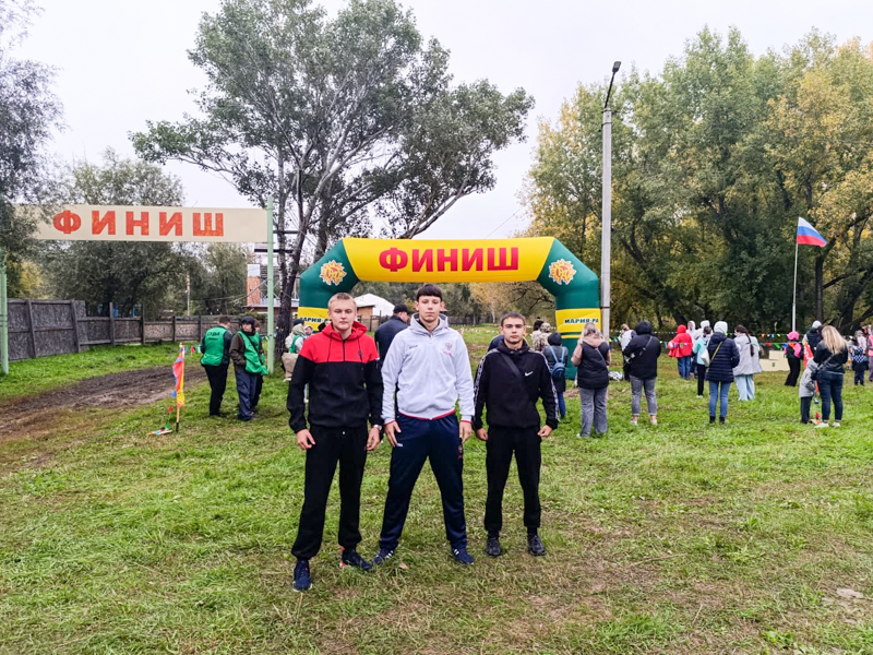Студенты Рубцовского института стали частью всероссийского дня бега — «Кросса Нации-2025»