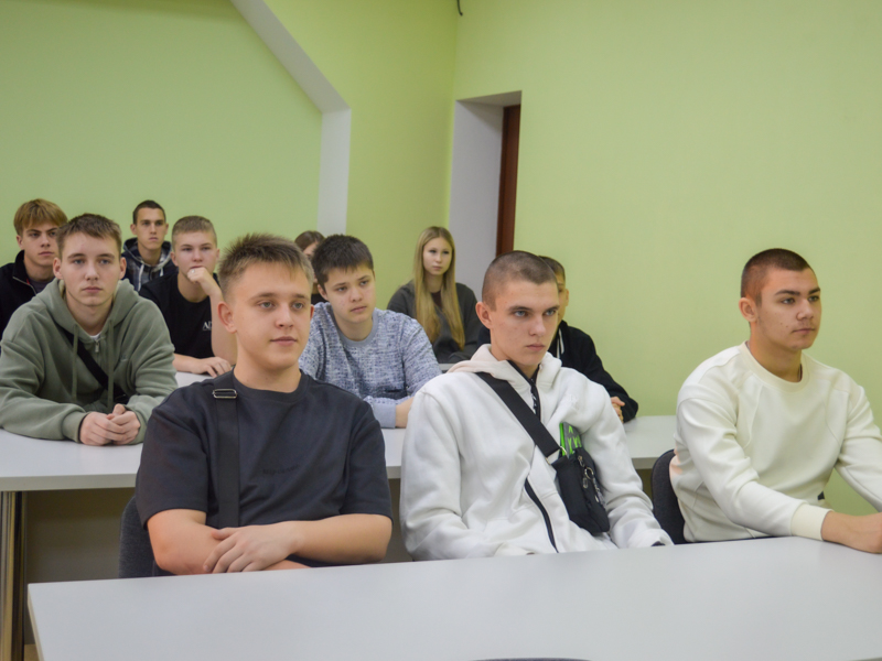 В Рубцовском институте состоялись традиционные «Разговоры о важном». Тема "Что такое уважение?"