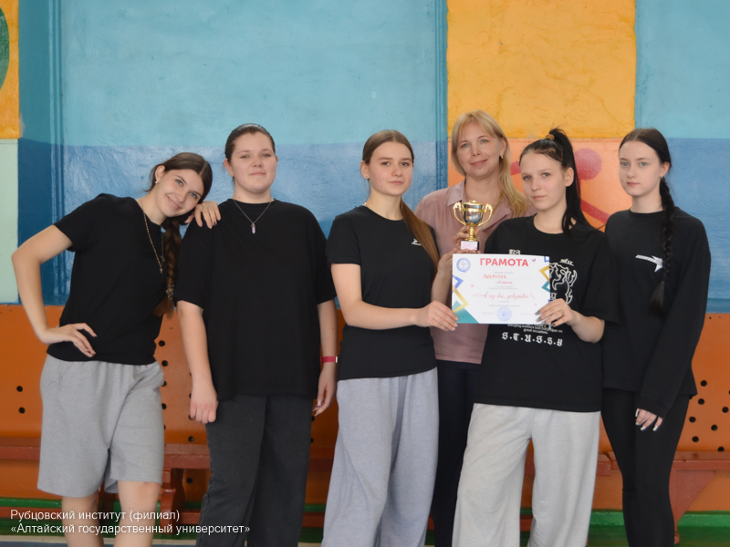 "А ну-ка, девушки!" - как прошел спортивный праздник?