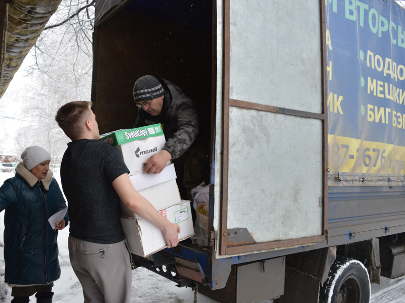 Акция "Сдав сессию - сдай макулатуру!"